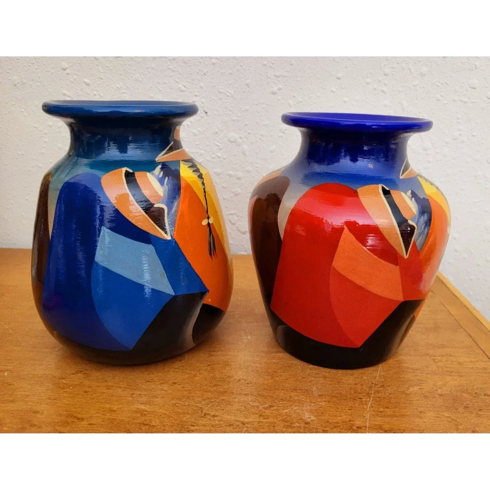 Pair of Collectible Peruvian Vase Handpainted Artist Signed Pancho Vases Jars 6